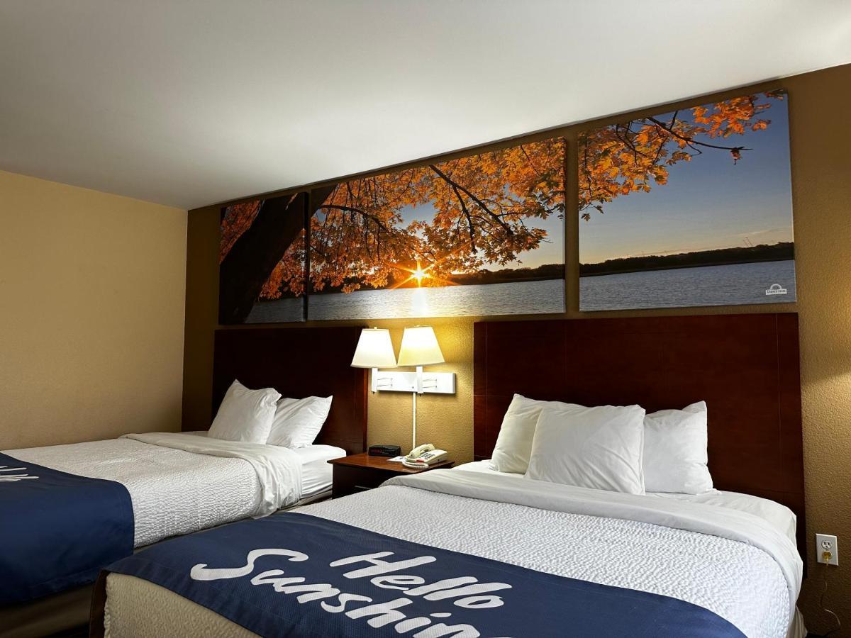 Days Inn By Wyndham Imlay City Ngoại thất bức ảnh